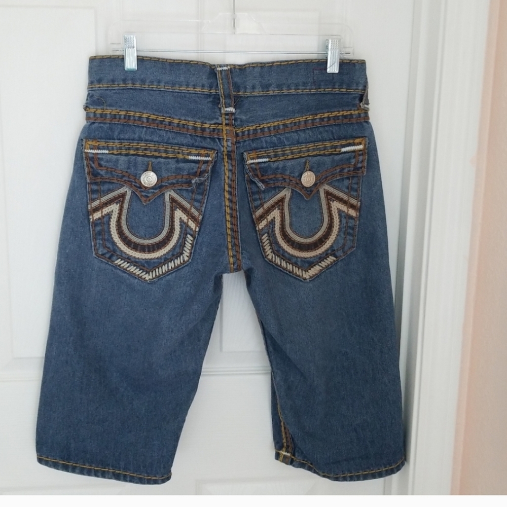 🍎Tru Religion Bermuda Denim Shorts w Stitching 30